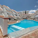 Infinity Pool Views 2 Floritas 펜션