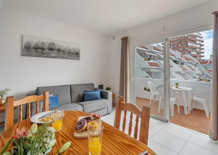 Infinity Pool Views 2 בית נופש *